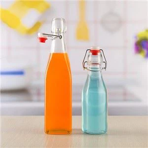 Tutup atas ayunan botol minuman kaca